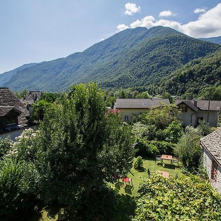 Hotel Garni Maggia Giumaglio Ngoại thất bức ảnh